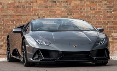 Lamborghini Huracan Spyder LP640-4 EVO 1