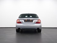 Jaguar XJ 3.0 V6 Sovereign Saloon 4dr Petrol Automatic (249 g/km, 240 bhp) 18