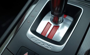 Porsche 911 GT2 RS (991) 19