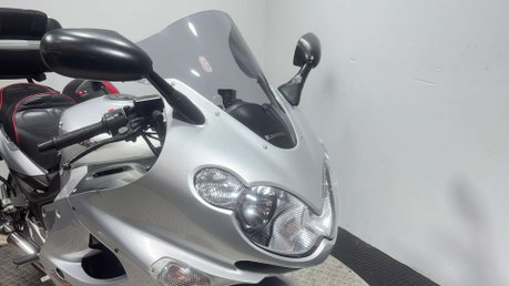 Kawasaki ZZR 2004 ONLY 29K FULL LUGGAGE NEW MOT SERVICED BIG CC TOURER 21