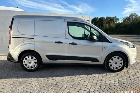 Ford Transit Connect 200 L1 Trend 100 ps Tdci Panel Van - Air Con / Sat Nav / Camera 9