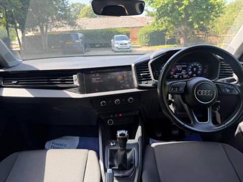 Audi A1 1.0 TFSI 30 SE Sportback Euro 6 (s/s) 5dr 10