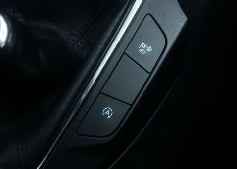 Ford Kuga 1.5 Kuga Titanium First Edition 5dr 31