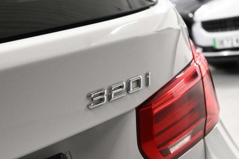 BMW 3 Series 2.0 320I Sport Auto 5dr 10