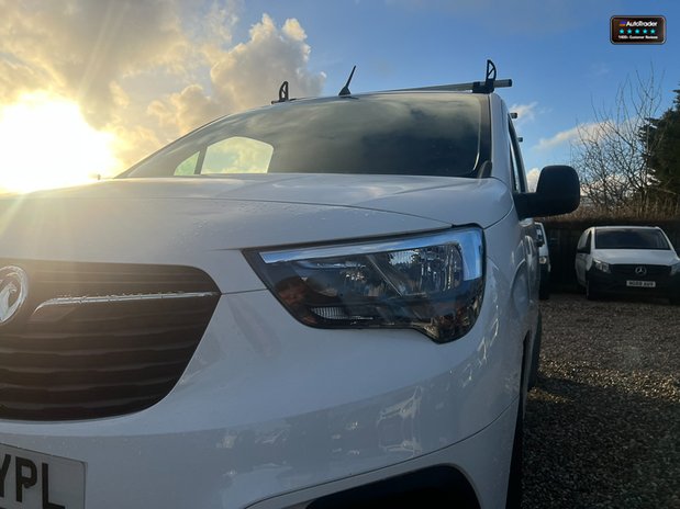 Vauxhall Combo SWB L1H1 Low Roof Sportive 2300 Air Con Sensors EURO 6 NO VAT 17