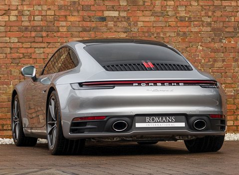 Porsche 911 Carrera S (992) 3