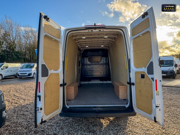 MAN TGE AUTO LWB L3H3 High Roof Lion Xs 3.140 Air Con Alloys EURO 6 SELECT 8