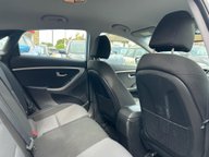 Hyundai i30 CRDI SE BLUE DRIVE 12