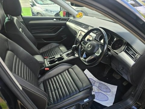 Volkswagen Passat SEL TDI DSG 7