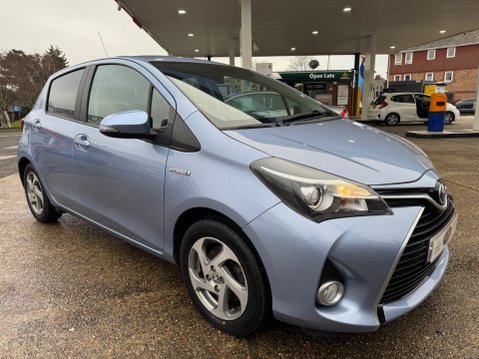Toyota Yaris 1.5 HYBRID VVT-I ICON AUTOMATIC 6
