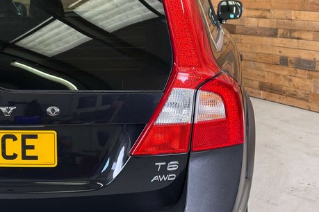Volvo XC70 3.0 T6 SE Lux Estate 5dr Petrol Geartronic AWD Euro 5 (304 ps) 79