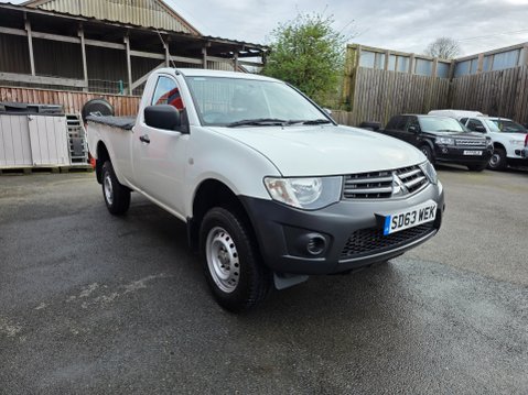 Mitsubishi L200 DI-D 4X4 4WORK S/C 3