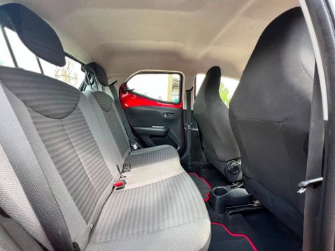 Toyota Aygo VVT-I X-PLAY 44
