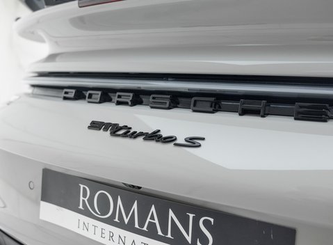 Porsche 911 Turbo S Cabriolet (992) 41