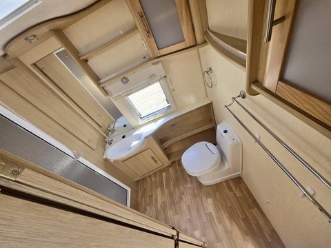 Coachman Pastiche 470 13