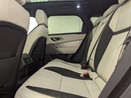 Land Rover Range Rover Velar 3.0 Range Rover Velar R-Dynamic HSE D300 Auto 4WD 5dr 43
