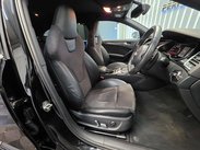 Audi RS4 4.2 FSI V8 Estate 5dr Petrol S Tronic quattro Euro 5 (450 ps) 7