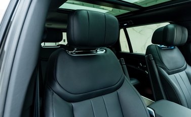 Land Rover Range Rover P460e Autobiography LWB 12