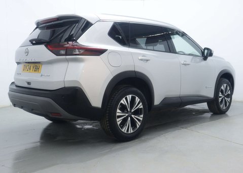 Nissan X-Trail 1.5 X-Trail N-Connecta E-4orce A 4WD 5dr 11