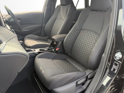Suzuki Swace 1.8 Hybrid Motion Estata 21