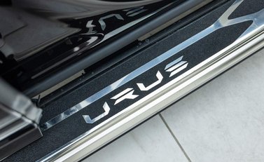 Lamborghini Urus S 25