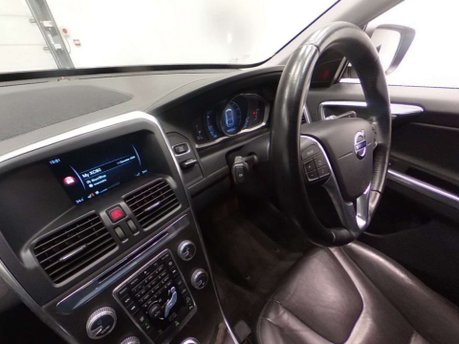 Volvo XC60 2.4 XC60 SE Luxury Nav D5 AWD Auto 4WD 5dr 3