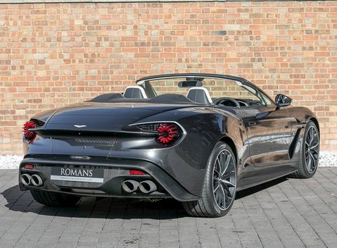 Aston Martin Zagato Vanquish Volante 7