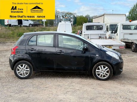 Toyota Yaris 1.3 VVT-i TR Hatchback 5dr Petrol Manual (141 g/km, 85 bhp) 17