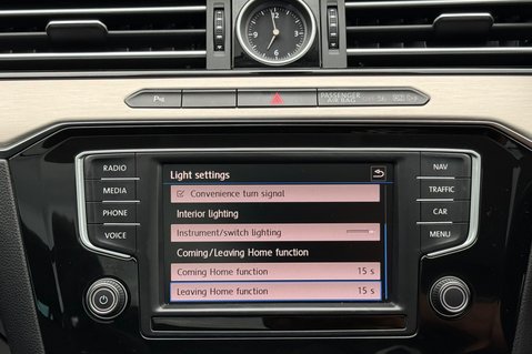 Volkswagen Passat GT TDI BMT ESTATE -£20 ROAD TAX - PAN ROOF -APPLE CARPLAY -DEMO+1 OWNER 55