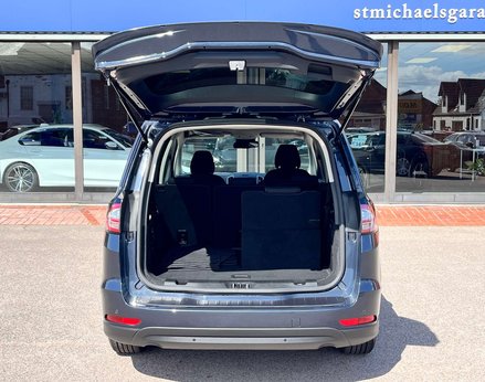 Ford Galaxy 2.5 Galaxy Titanium HEV CVT 5dr 73