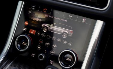 Land Rover Range Rover Sport 5.0 SVR Urban 20