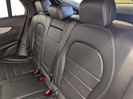 Mercedes-Benz GLC 2.1 GLC 220 D 4Matic AMG Line Premium+ Auto 4WD 5dr 40