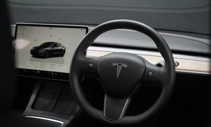 Tesla Model 3 LONG RANGE AWD Enhanced Autopilot AutoPark & Summon Ryzen GROK 1 Owner VATQ 18