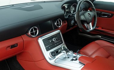 Mercedes-Benz SLS AMG 15