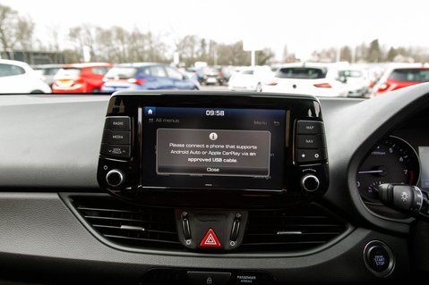 Hyundai i30 T-GDI FASTBACK N LINE PLUS NAV 28