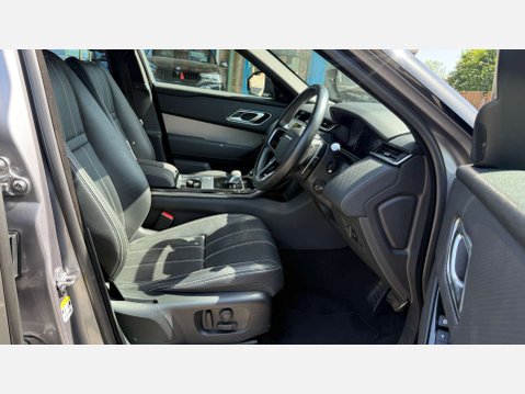 Land Rover Range Rover Velar 2.0 Range Rover Velar R-Dynamic S D MHEV Auto 4WD 5dr 4