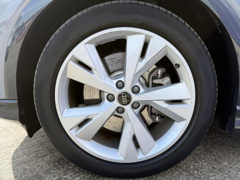 Audi Q4 40 S line SUV 5dr Electric Auto 82kWh (204 ps) 16
