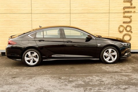 Vauxhall Insignia SRI VX-LINE NAV 12