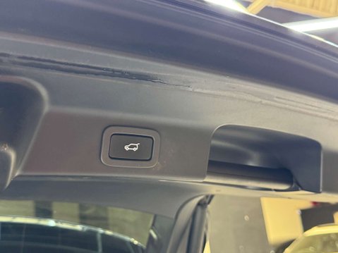 Jaguar F-Pace 3.0 F-PACE V6 S AWD D Auto 4WD 5dr 84