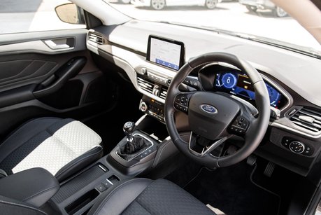 Ford Focus TITANIUM X EDITION MHEV