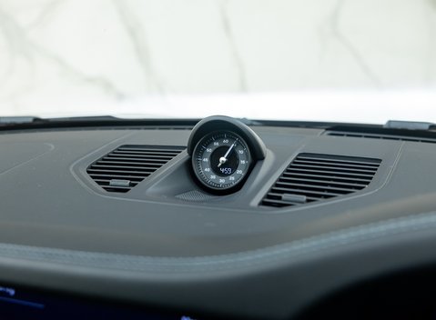 Porsche 911 Carrera GTS (992.2) 22