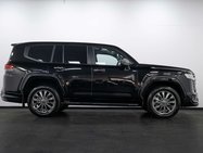 Toyota Land Cruiser ZX300 3.5 Automatic Petrol 6