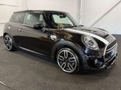 Mini Hatch 2.0 Cooper S Sport Auto 3dr 6