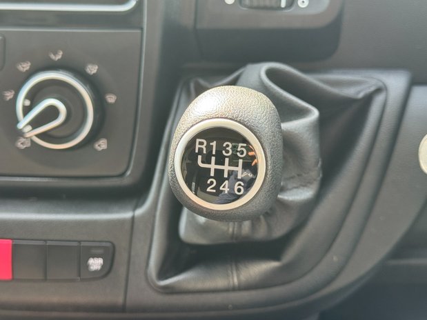 Peugeot Boxer LWB L3H2 [SOLD MM] Medium Roof Pro Premium Plus 335 Air Con Nav Sensors EUR 34