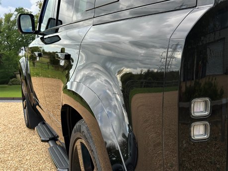 Land Rover Defender V8 19