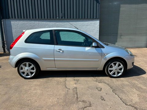 Ford Fiesta 1.25 Zetec Blue Edition 3dr 7