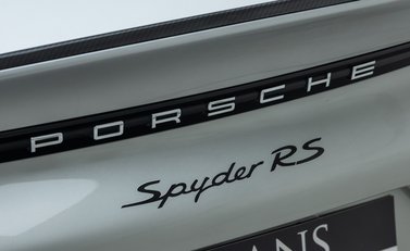 Porsche 718 SPYDER RS 43