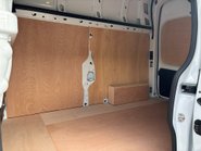 Renault Trafic LH30 Advance 150ps dCi Panel Van 10
