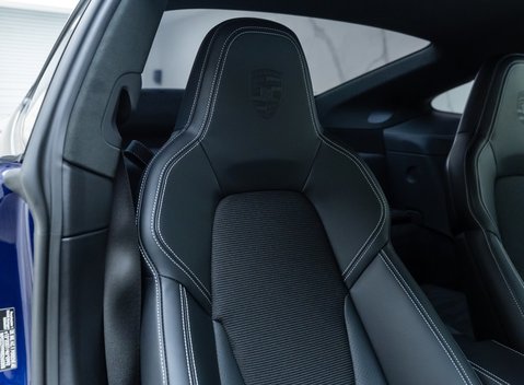 Porsche 911 GT3 TOURING (992) 15