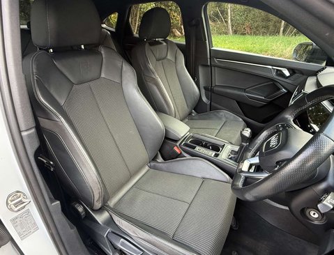 Audi Q3 1.5 TFSI CoD 35 Black Edition Sportback 5dr Petrol Manual Euro 6 (s/s) (150 10